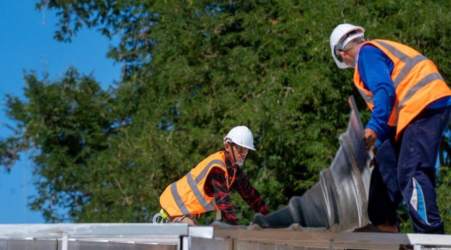 Professional gutter cleaning in Oxbow, ME